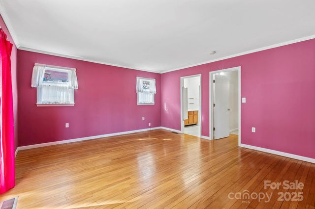 487 Julia Lane, Maggie Valley, NC 28751