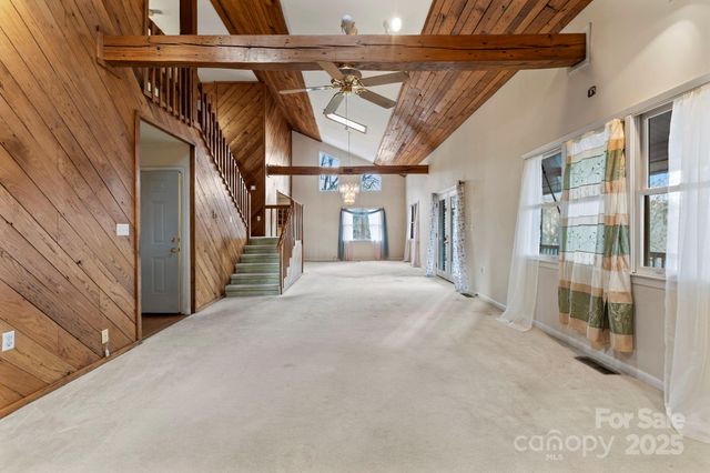 487 Julia Lane, Maggie Valley, NC 28751