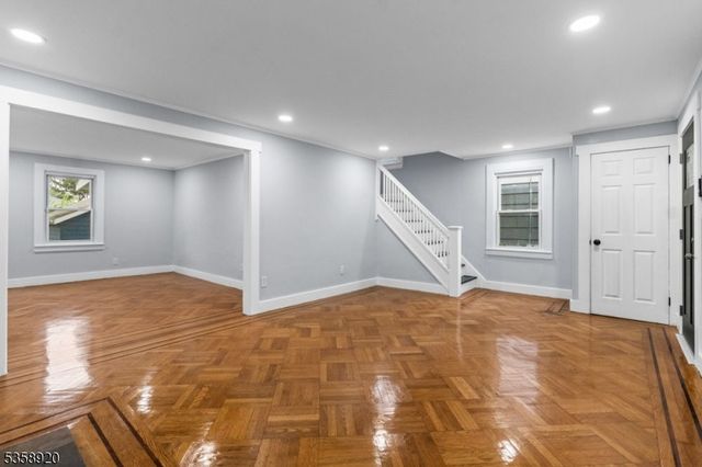 49 Oakwood Ave, Bloomfield Twp., NJ 07003