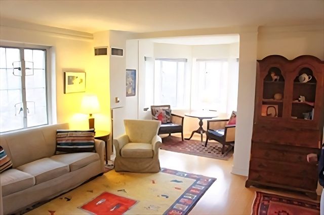 20 Chapel St B908, Brookline, MA 02446