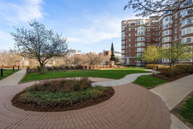 20 Chapel St B908, Brookline, MA 02446