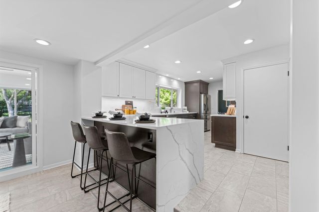 1619 Constance Drive E, Golden Valley, MN 55422