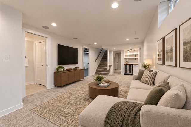 1619 Constance Drive E, Golden Valley, MN 55422