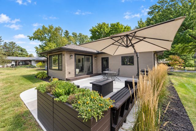 1619 Constance Drive E, Golden Valley, MN 55422