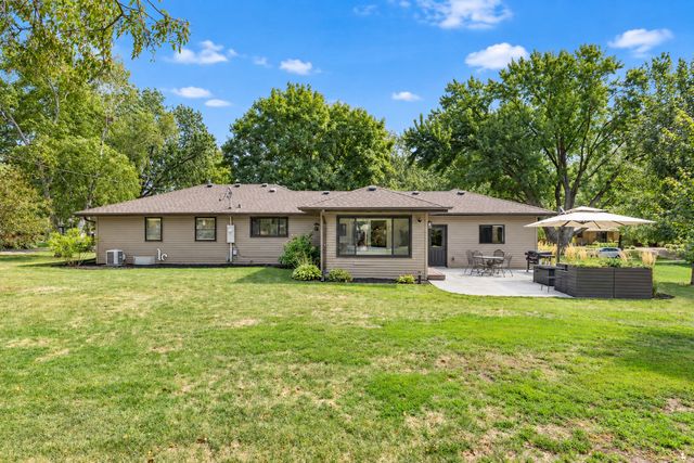 1619 Constance Drive E, Golden Valley, MN 55422