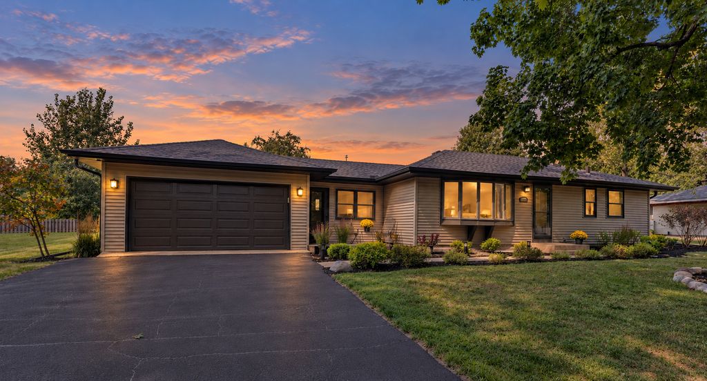 1619 Constance Drive E, Golden Valley, MN 55422 — exterior