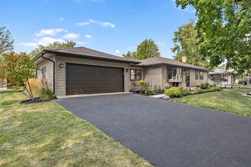 1619 Constance Drive E, Golden Valley, MN 55422 — photo 3
