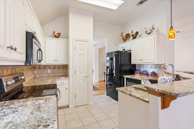 120 Melissa CT, Georgetown, TX 78628