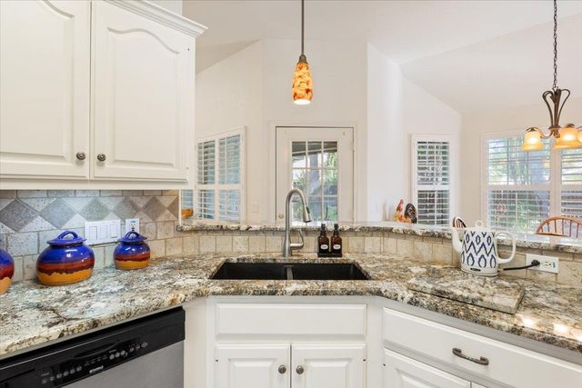 120 Melissa CT, Georgetown, TX 78628
