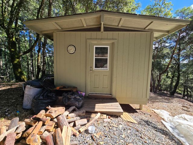 36193 Covelo Rd, Willits, CA 95490