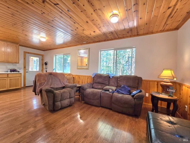 36193 Covelo Rd, Willits, CA 95490