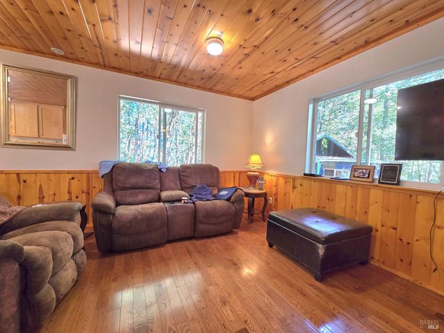 36193 Covelo Rd, Willits, CA 95490