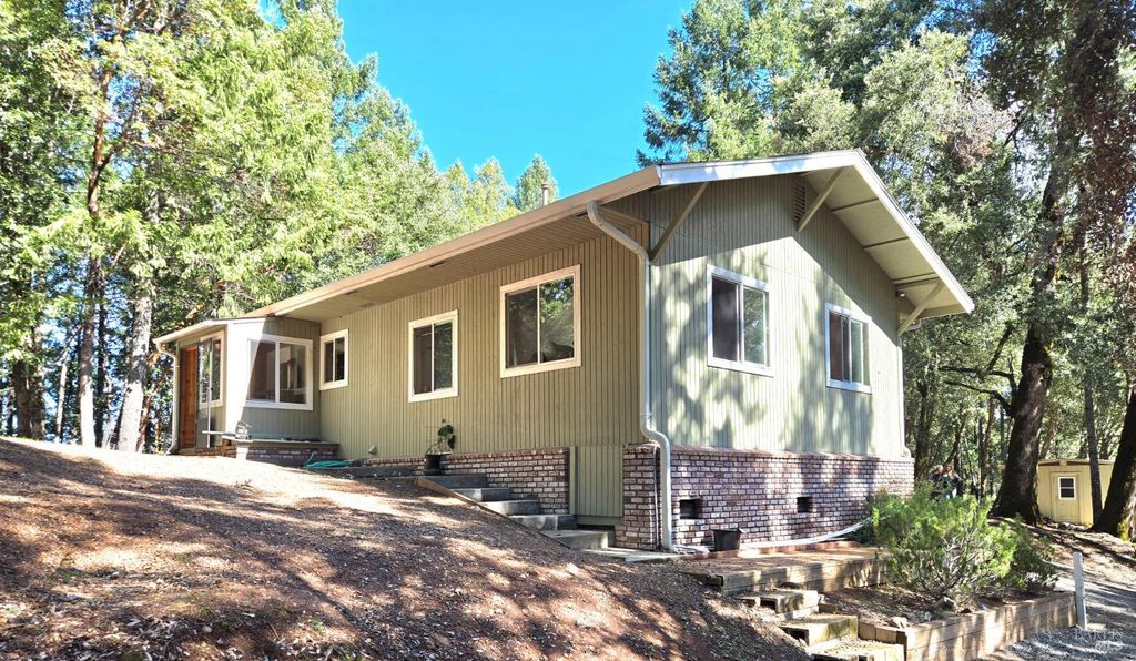 36193 Covelo Rd, Willits, CA 95490