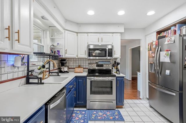 739 WYNGATE, Somerdale, NJ 08083