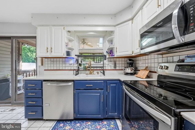 739 WYNGATE, Somerdale, NJ 08083