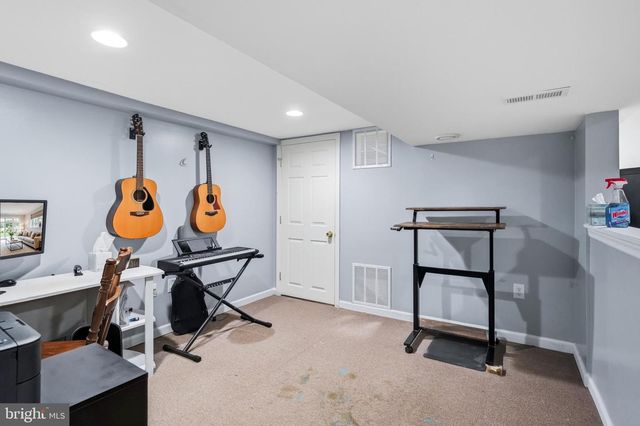 739 WYNGATE, Somerdale, NJ 08083
