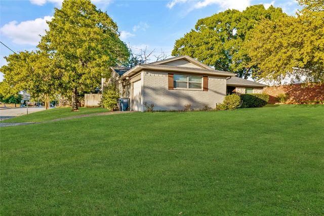 7101 Monterrey Drive, Fort Worth, TX 76112