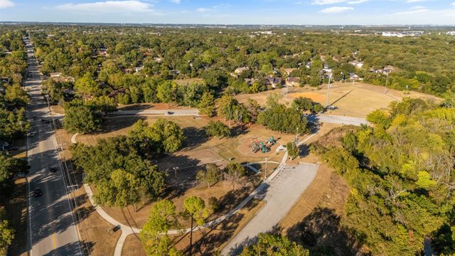 7101 Monterrey Drive, Fort Worth, TX 76112