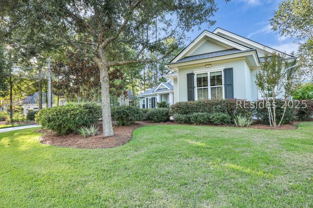 28 Catamaran Ln, Bluffton, SC 29909