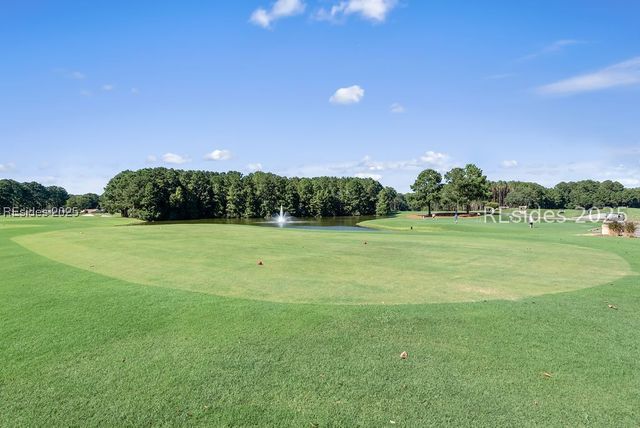 28 Catamaran Ln, Bluffton, SC 29909