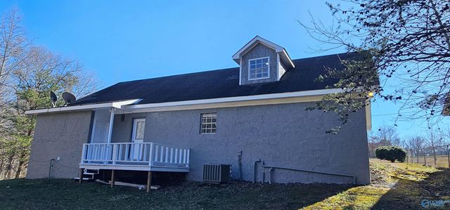 3972 County Road 140, Ider, AL 35981