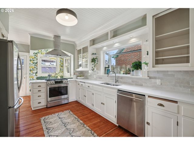 5216 Ne CLEVELAND Ave, Portland, OR 97211