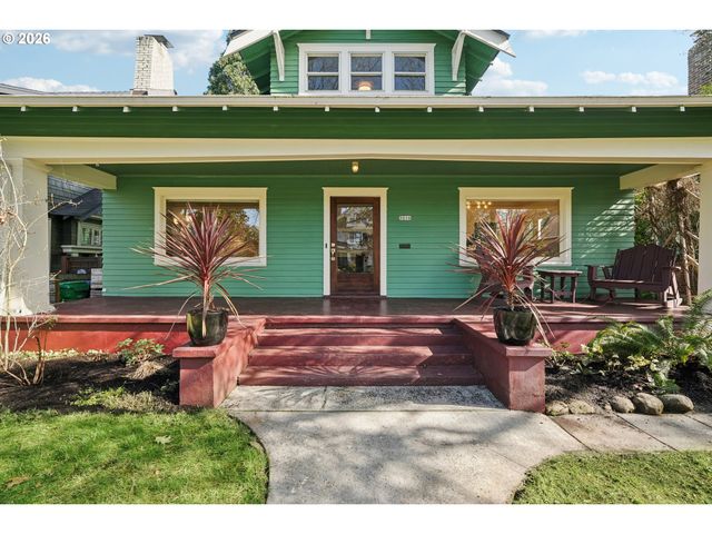 5216 Ne CLEVELAND Ave, Portland, OR 97211