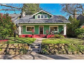 5216 Ne CLEVELAND Ave, Portland, OR 97211