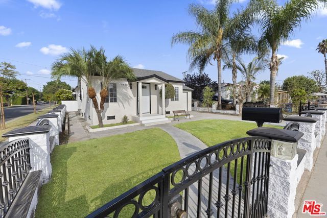 6833 Crafton Avenue, Bell, CA 90201