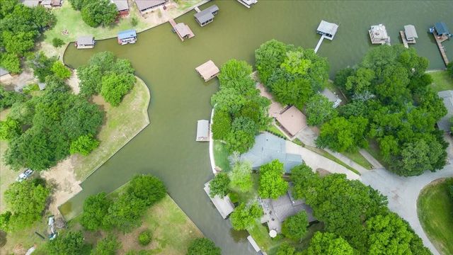 325 Beachside Drive, Trinidad, TX 75163