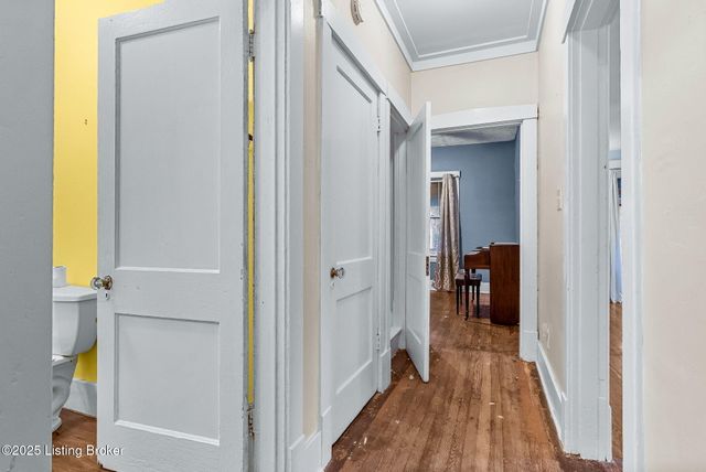 2300 Oregon Ave, Louisville, KY 40210