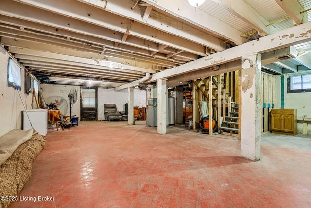 2300 Oregon Ave, Louisville, KY 40210