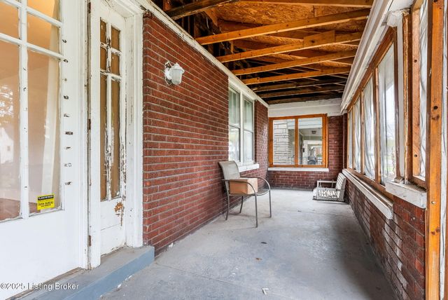 2300 Oregon Ave, Louisville, KY 40210