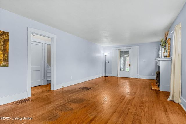 2300 Oregon Ave, Louisville, KY 40210