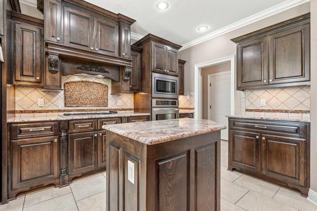 6557 Westminster, Benton, AR 72019