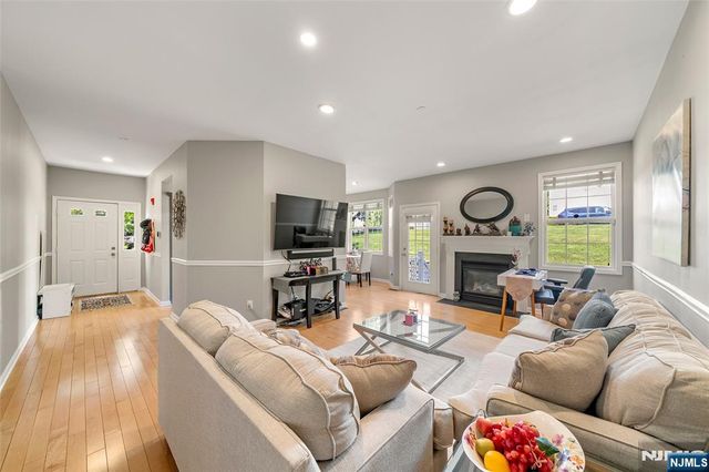 537 Coventry Drive 5038, Nutley, NJ 07110
