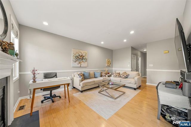 537 Coventry Drive 5038, Nutley, NJ 07110