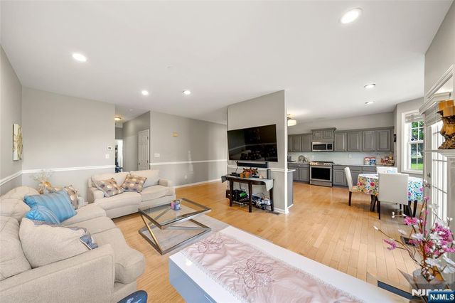 537 Coventry Drive 5038, Nutley, NJ 07110