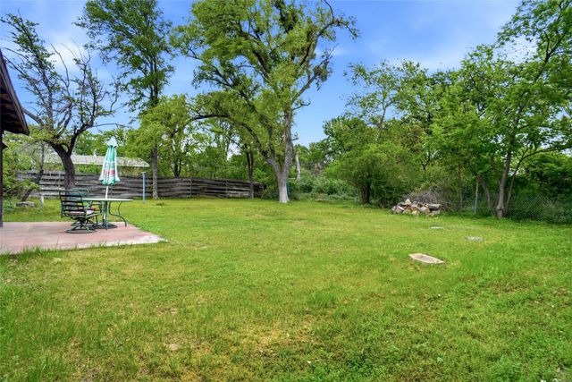 205 Lakeridge Road, Lakeside, TX 76108