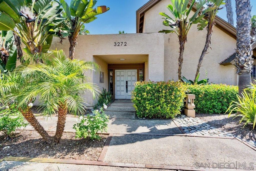Image 30 of property listing at 3290 Via Marin 60, La Jolla, CA 92037
