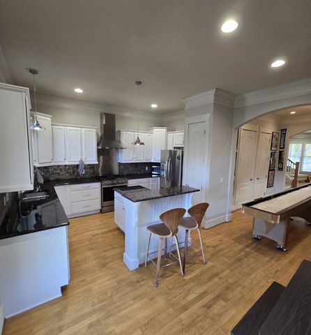 911 Phillips St, Nashville, TN 37208