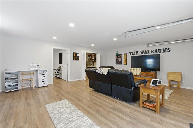 4218 Warwick Way, Madison, WI 53711