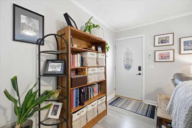 4218 Warwick Way, Madison, WI 53711