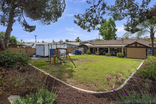 9427 W Heaney Circle, Santee, CA 92071