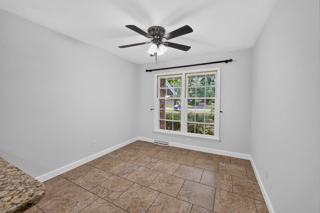 307 Austin Dr, Franklin, KY 42134