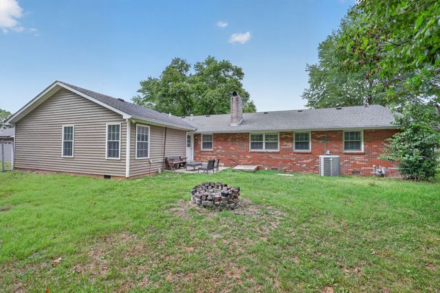 307 Austin Dr, Franklin, KY 42134