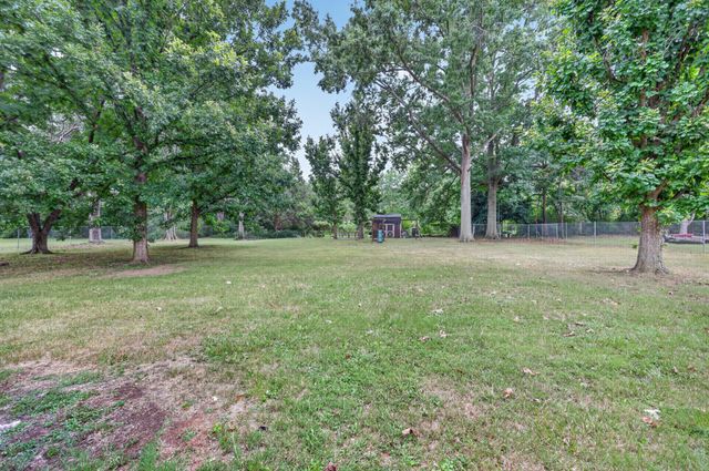 307 Austin Dr, Franklin, KY 42134