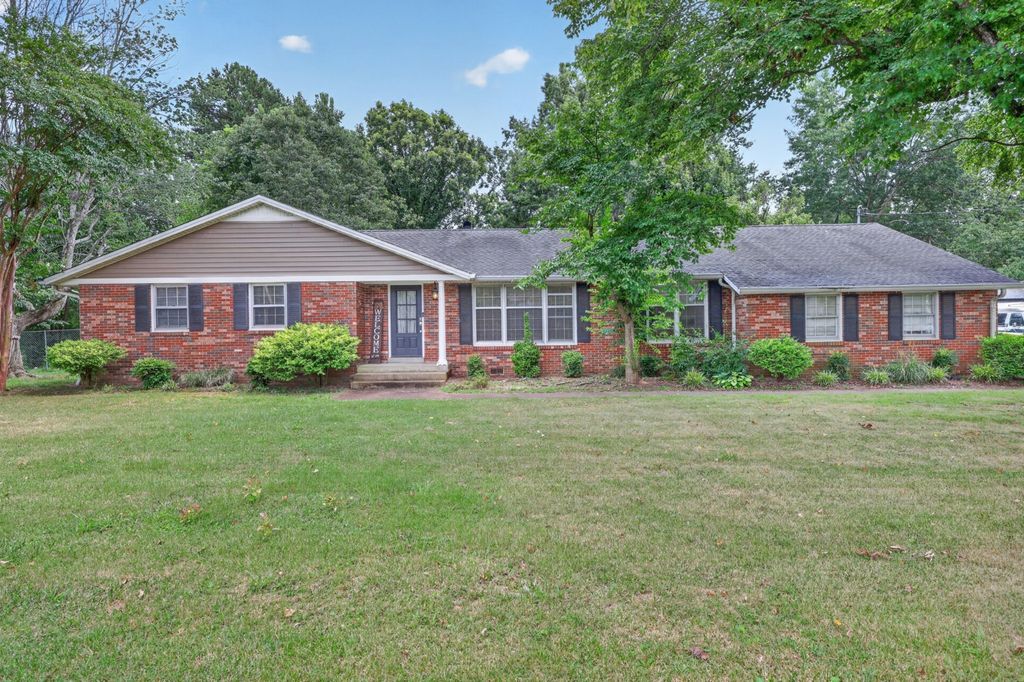 307 Austin Dr, Franklin, KY 42134
