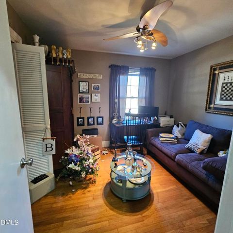 1735 Meadowbrook Lane W, Wilson, NC 27893