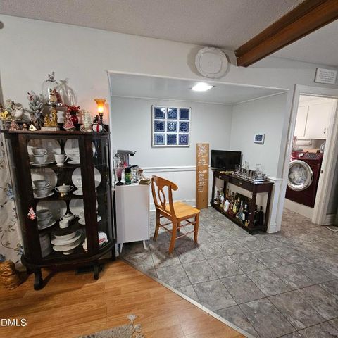 1735 Meadowbrook Lane W, Wilson, NC 27893